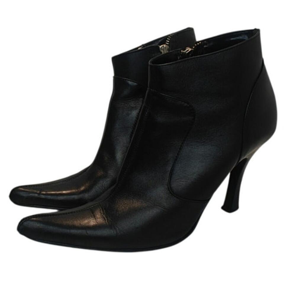 Black Vintage Steve Madden pointed booties sz 8.5